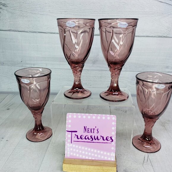 Noritake SWEET SWIRL CRANBERRY Pressed Glass 6 3/4"T 8oz Wine Glasses Set 4 NEW - Picture 1 of 15